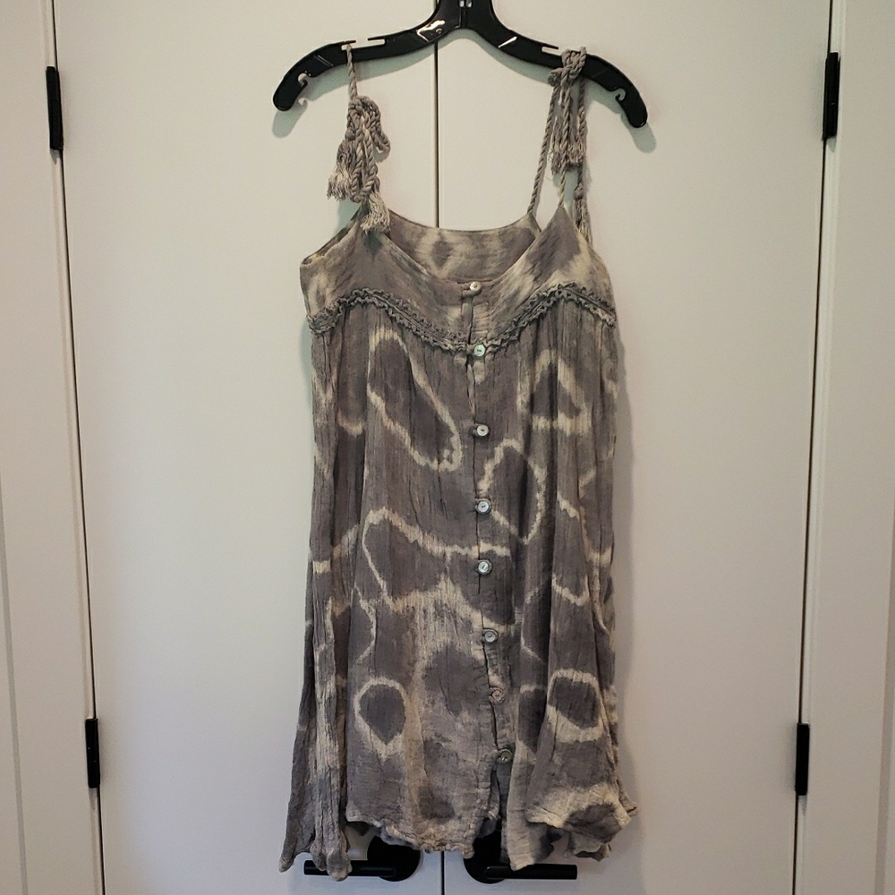 Jen's Pirate Booty Gray Tie-Dye Midi Dress